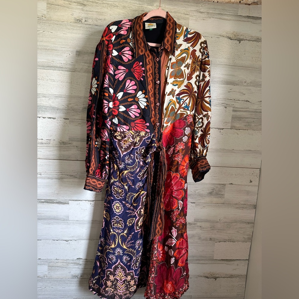 FARM Rio Vibrant Floral Long Sleeve Dress - Picture 4 of 6